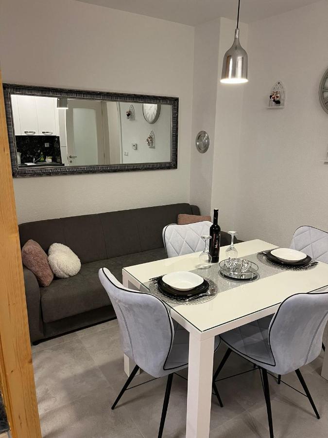 Studio Apartman Implex Apartment Ðakovo Bagian luar foto