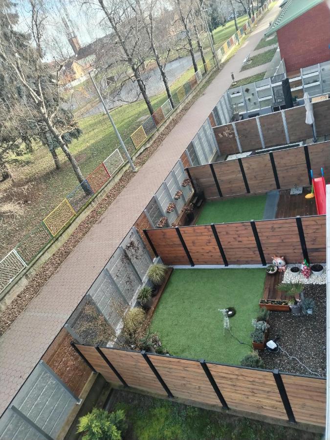 Studio Apartman Implex Apartment Ðakovo Bagian luar foto